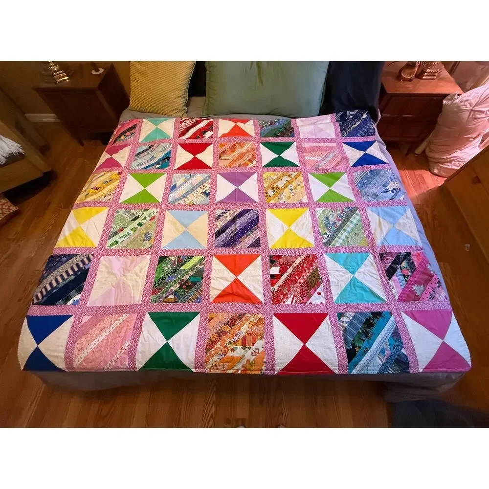 Vintage Triangle Handmade Quilt Folk Art Cottage Farmhouse Hourglass